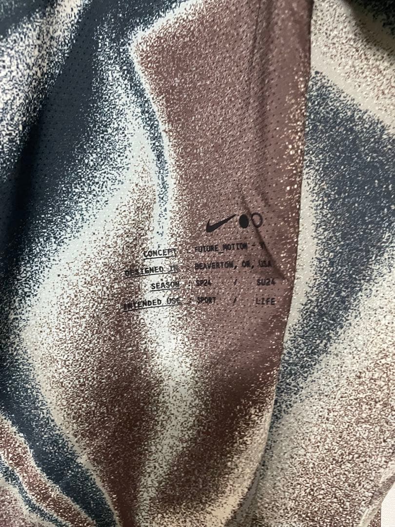 NIKE ランニングパーカー メタリック