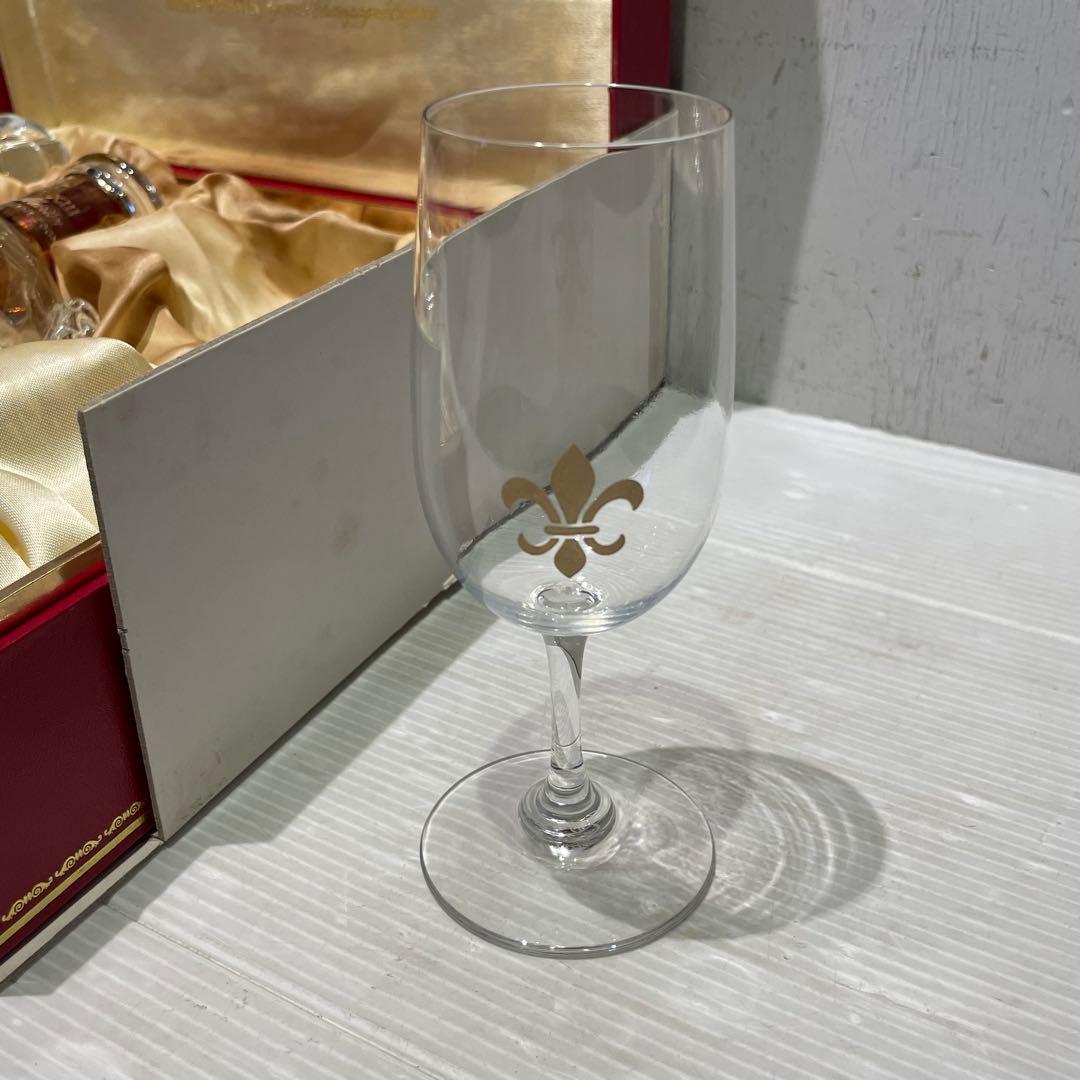 ②Baccarat レミーマルタン ルイ13世 グラス　空瓶 バカラ　箱入り