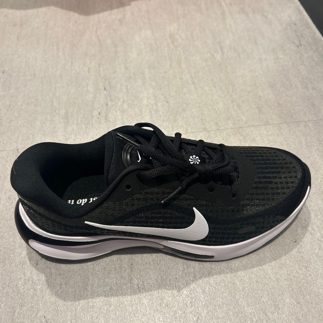 NIKE Journey Run ブラック