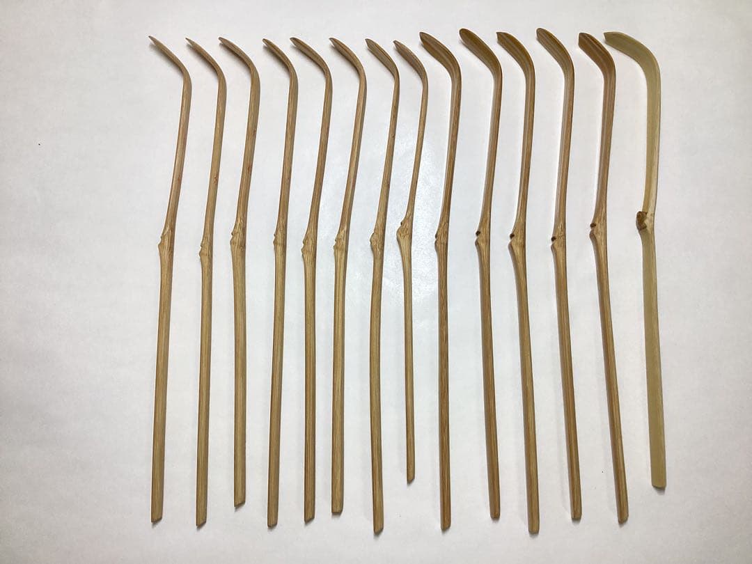 茶道具 古物品 茶杓 歴代茶杓 表千家 13本 ＋ 新品 茶杓（而妙斎）1本付き
