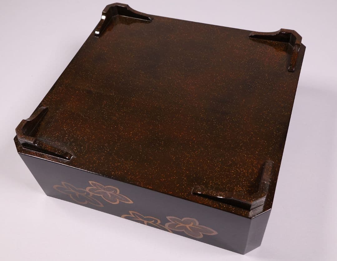 MA523 時代木製漆器 花ちらし金蒔絵 梨地 饅羹重 饅頭箱 菓子重 菓子器