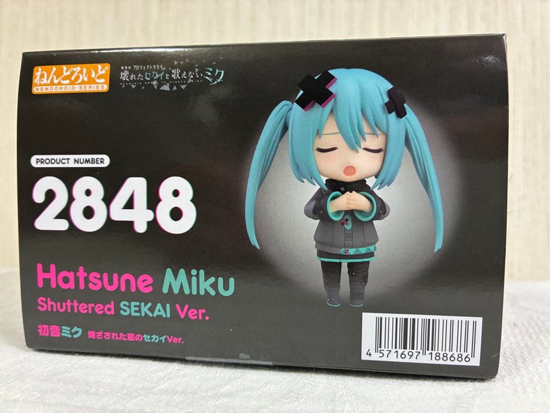 [新品未開封](特典付き) ねんどろいど　初音ミク　閉ざされ窓のセカイVer.