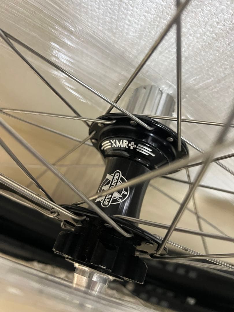 WHITE INDUSTRIES XMR + リアBoost Hub (黒)美品