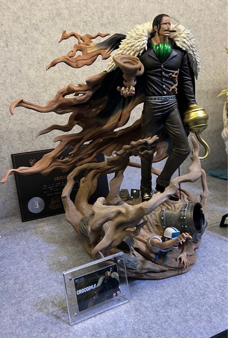 ワンピース  サー·クロコダイル フィギュア ガレージキット