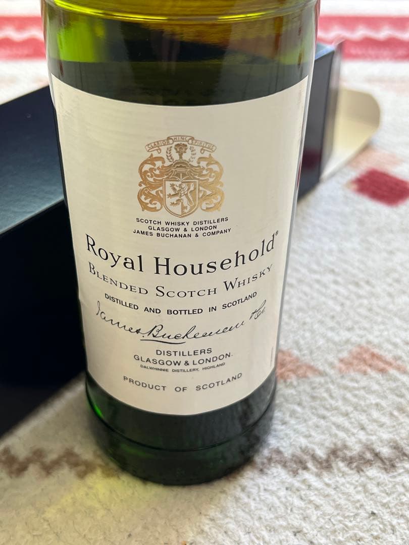  Household Blended Scotch Whisky 2本