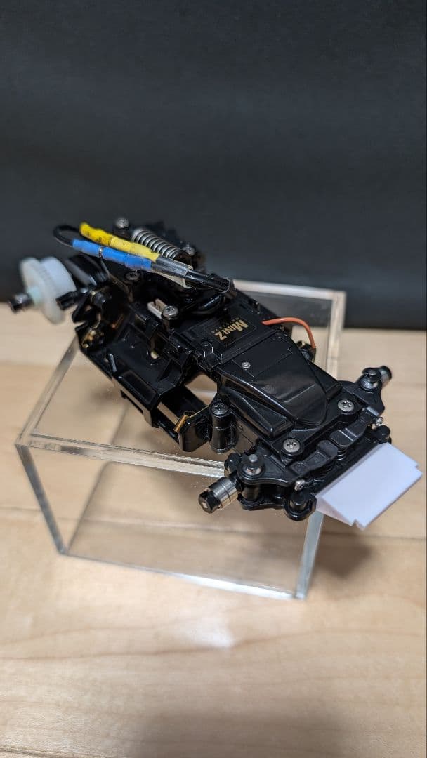 京商　ミニッツ　MR-03EVOシャーシ　中古　緑モーター、レシーバー付き