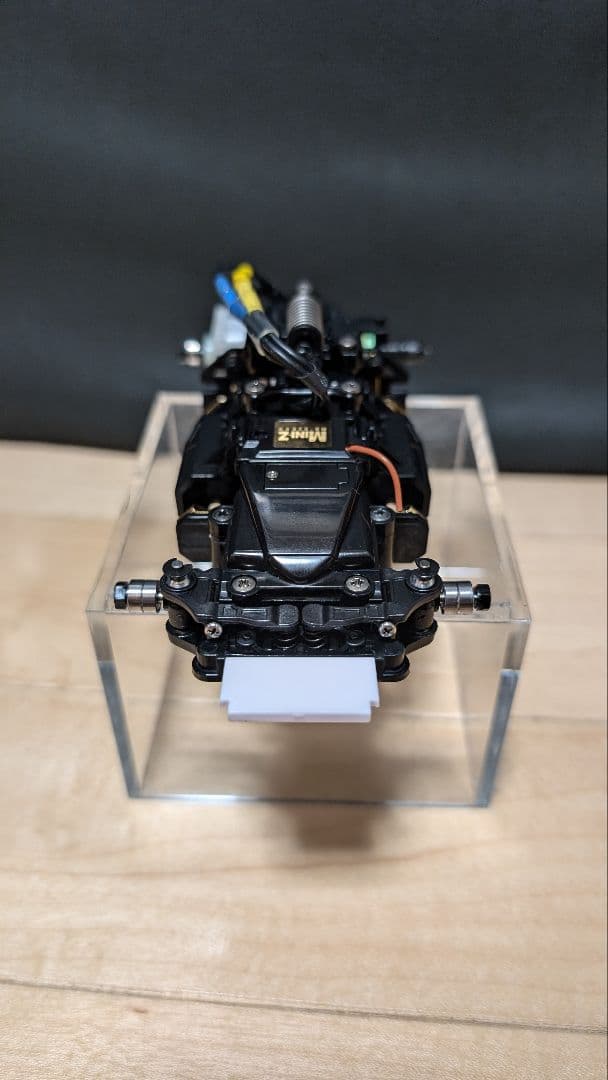京商　ミニッツ　MR-03EVOシャーシ　中古　緑モーター、レシーバー付き
