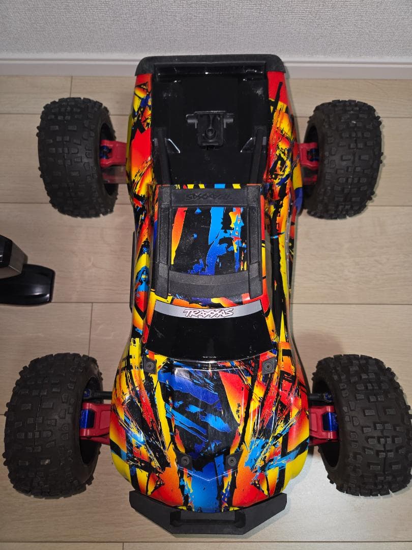 トラクサス　マックス　TRAXXAS　MAXX　ほぼフルオプション仕様。