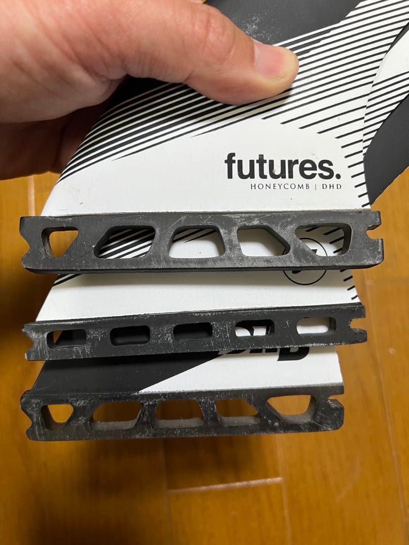 futures DHD Medium サーフボードフィン