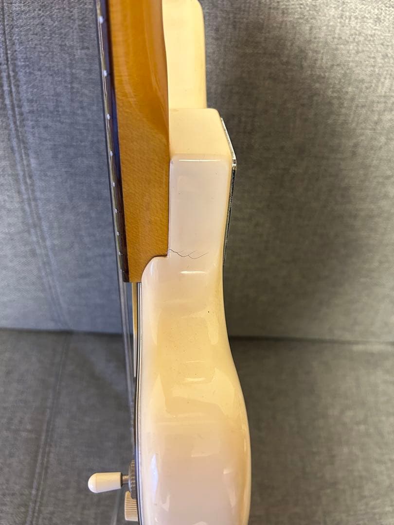 やや難あり Fender Japan Jazzmaster クリーム色