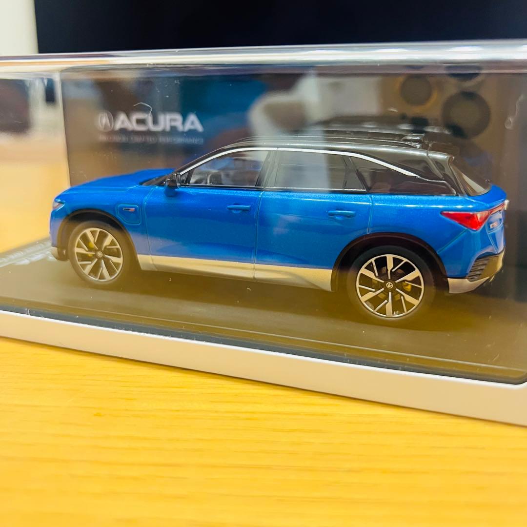 TSM 1/43スケール ミニカー Acura ZDX