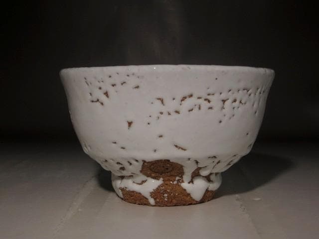 人間国宝　十一代三輪休雪　白萩茶碗　「笠雪」即中斎花押の逸品 s406