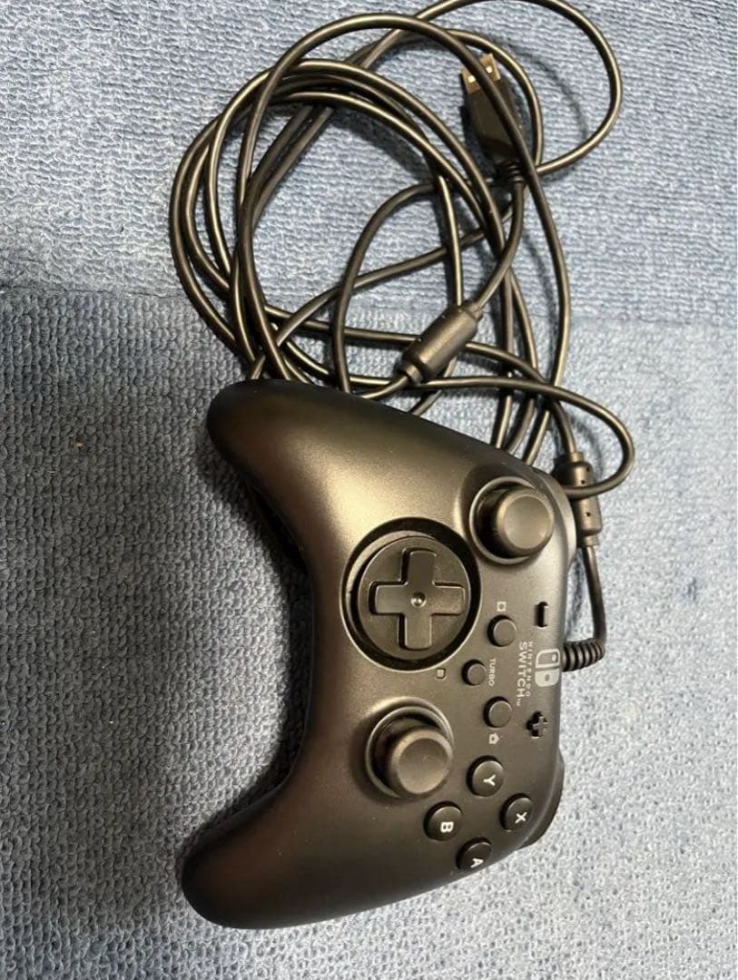 Nintendo Switch 本体　ソフト3本　ホリパッド　セット