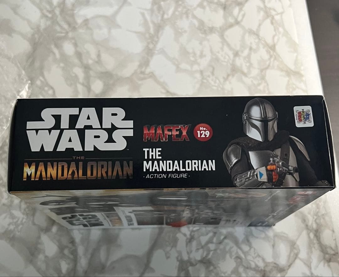 MAFEX スター・ウォーズ Mandalorian フィギュア