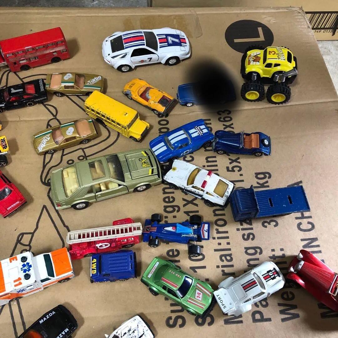 ミニカーセット 多彩な色と種類　単品売り可能　とりあえずの価格設定です