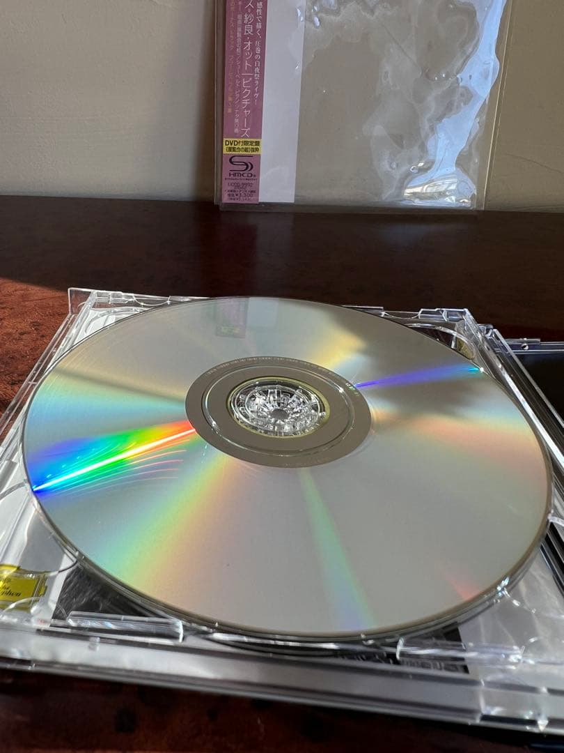 アリス＝紗良・オット『ピクチャーズ』DVD付限定盤 サイン入　クラシックCD