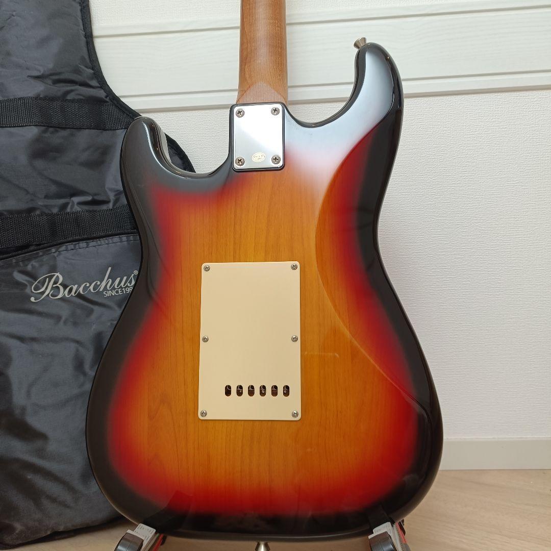 【美品】Bacchus BST-1-RSM ストラトキャスター ネック追柾目