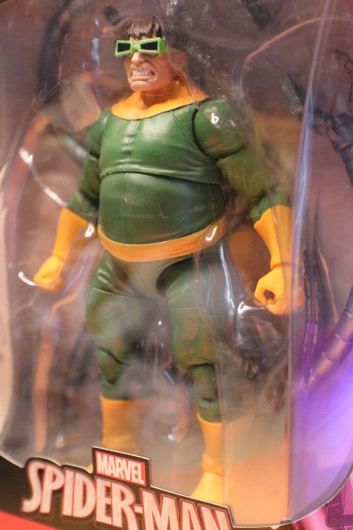 新品・未開封Marvel Legends Series ドク・オック