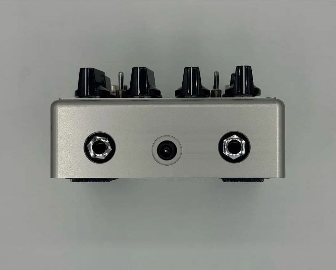 DARKGLASS VINTAGE ULTRA V1ベースエフェクター