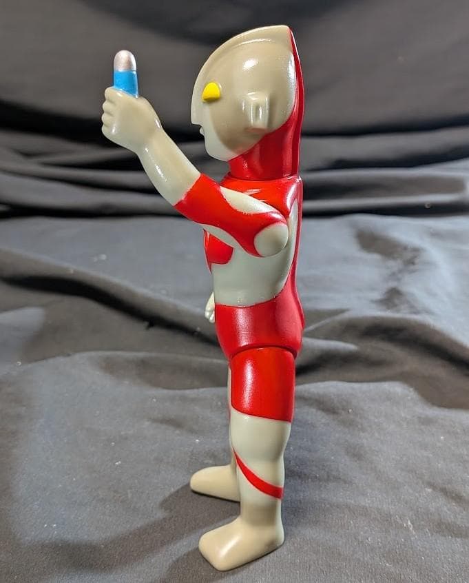 ウルトラマン ベータカプセル（Ｍ１号）ソフビフィギュア