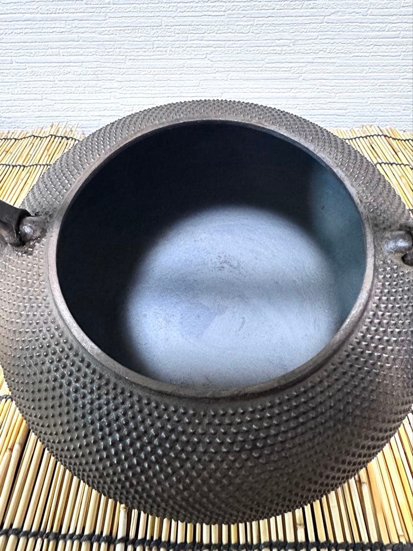 未使用品　南部松雲堂造　１５型アラレ　鉄瓶　南部鉄瓶　南部鉄器　鉄瓶