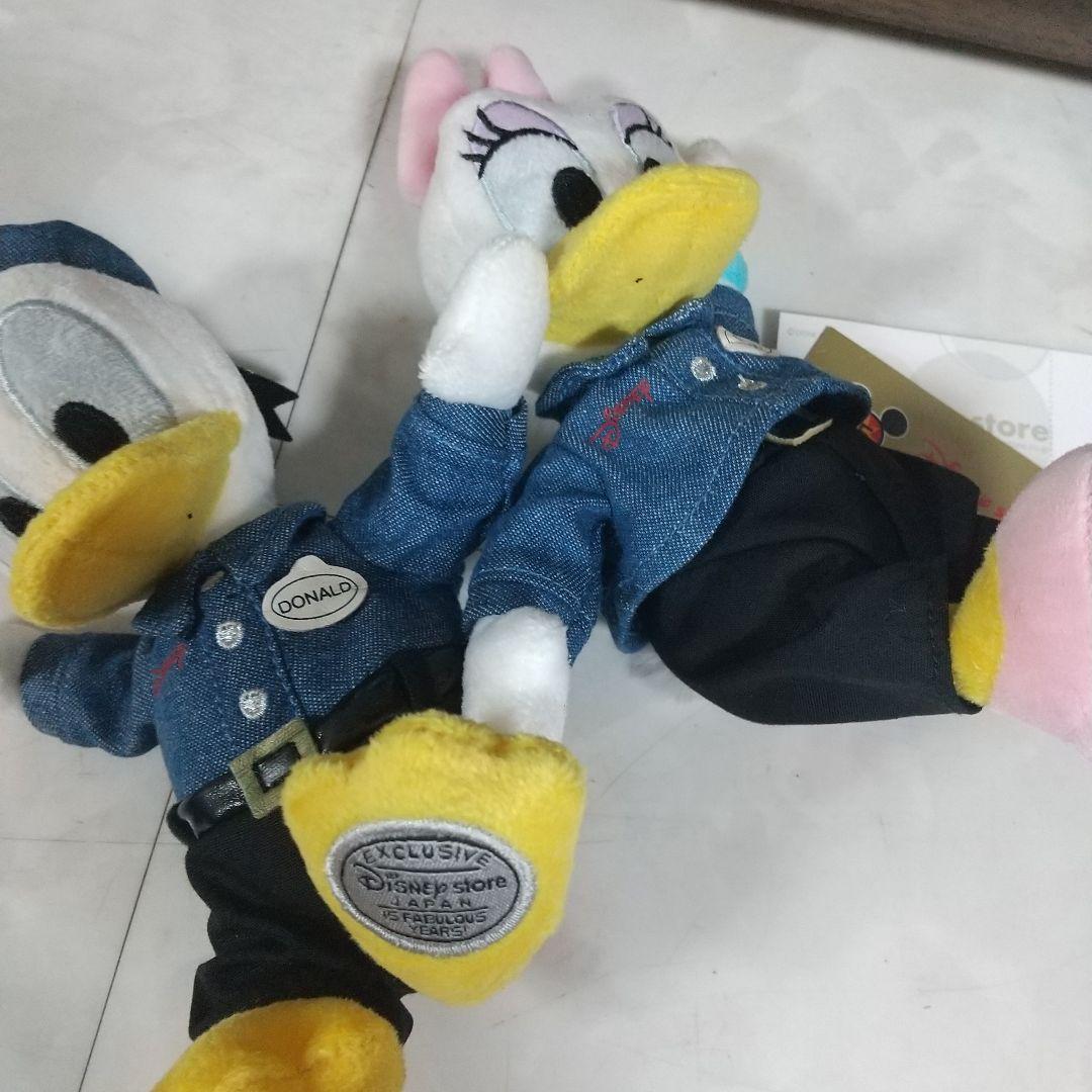 新品　タグ付き　ドナルドダッグ　デイジー　ぬいぐるみ