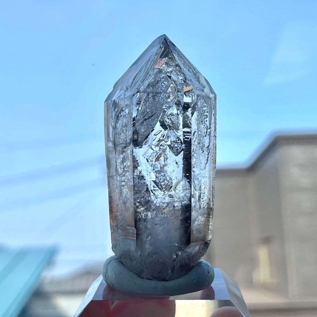 ナミビア Goboboseb産 クォーツ(水晶) 鉱物標本