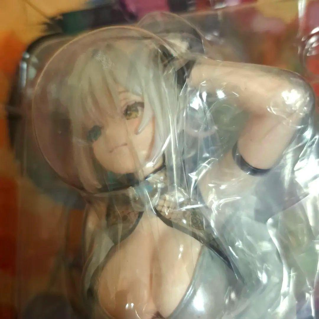 女性アイドル風キャラクター フィギュア台箱付き