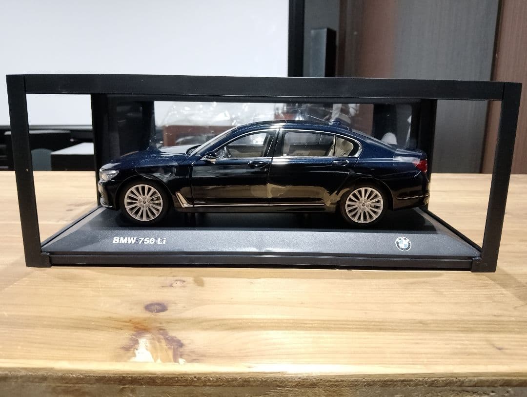夢伝説1/18  7シリーズ 750Li ディーラーミニカー　ブルー