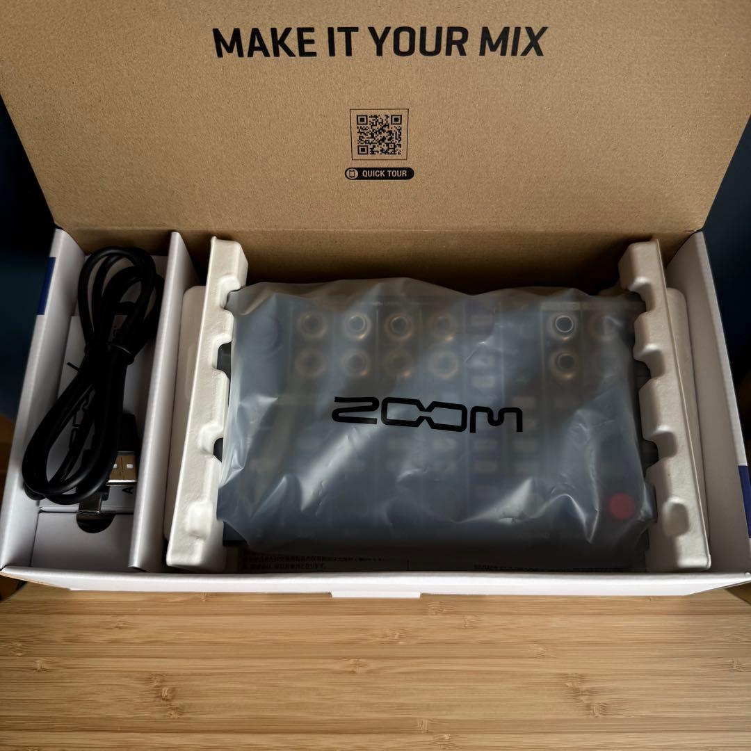 美品✨ZOOM LiveTrak L6 32bit対応ミキサー