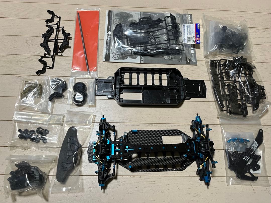 タミヤ1/10 TBエボ3組立途中(キットではありません)