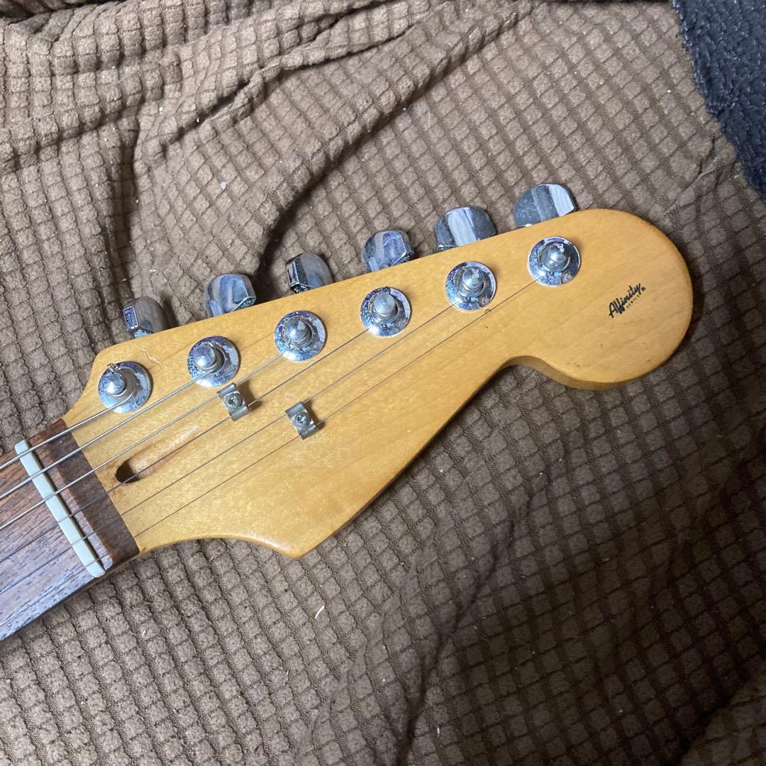 SQUIER by FENDER Affinity スクワイヤー ロゴ消し