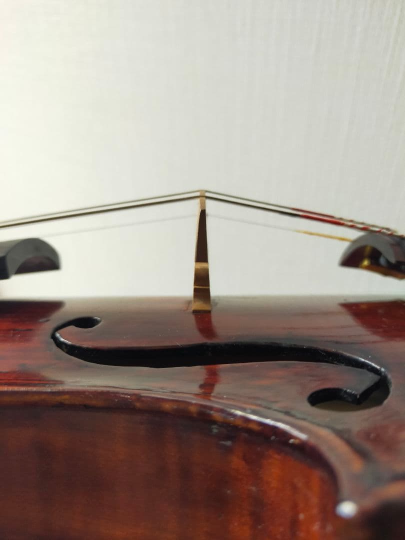 オールドヴァイオリン（an old violin）