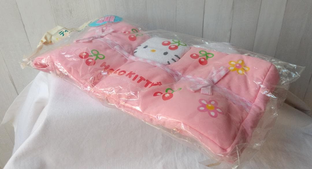 キティ　ケース　ティッシュカバー　ピルケース　さくらんぼ　レトロ