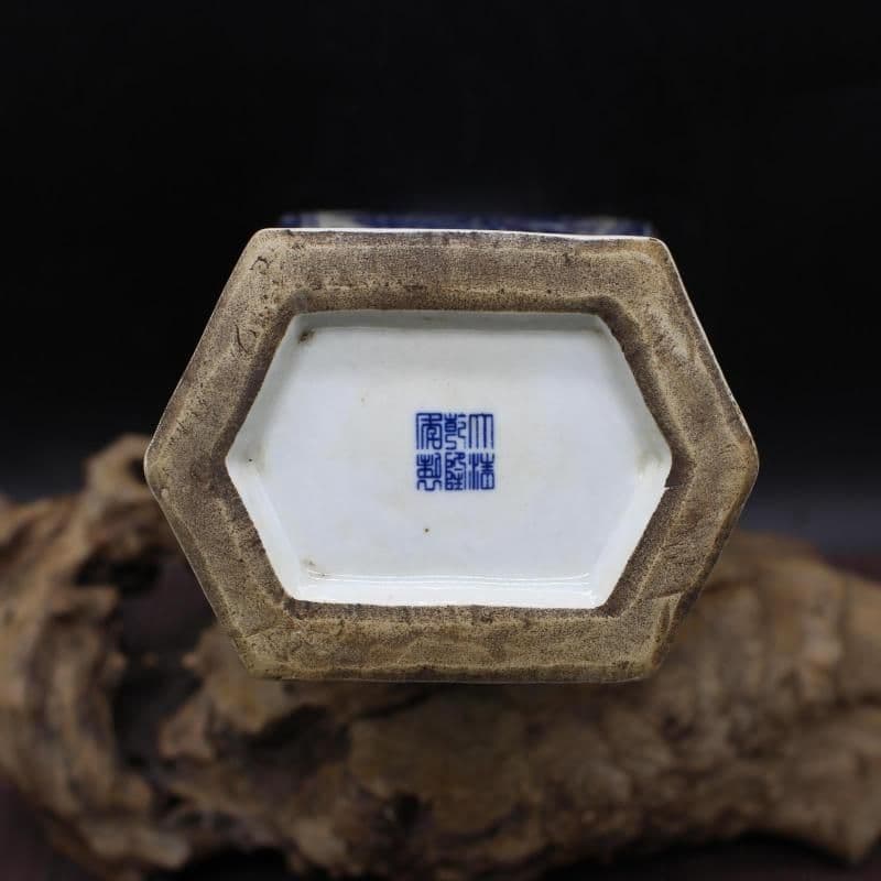 清乾隆青花人物花鳥六方賞瓶 景徳鎮 陶磁器 装飾品 現代工芸品 美術品 置物