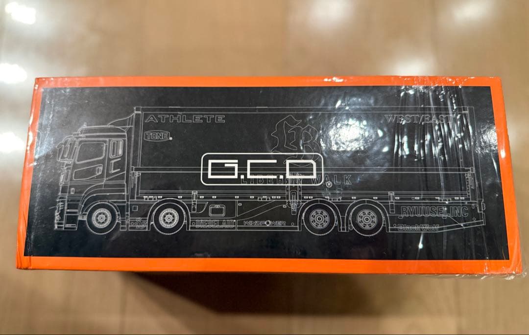 GCD 1/64 三菱 ふそう LB-TRUCKS リバティウォーク ブラック