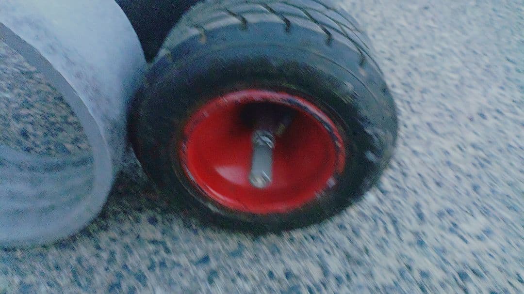Smittybilt スケートボード 赤ホイール ドリフト3輪車 d1トライク