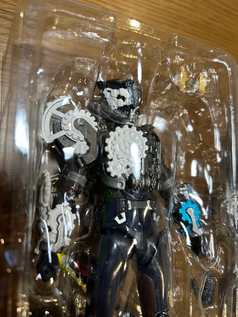 コ*】様 S.H.Figuarts仮面ライダービルドエンジンブロス&リモコンブロ