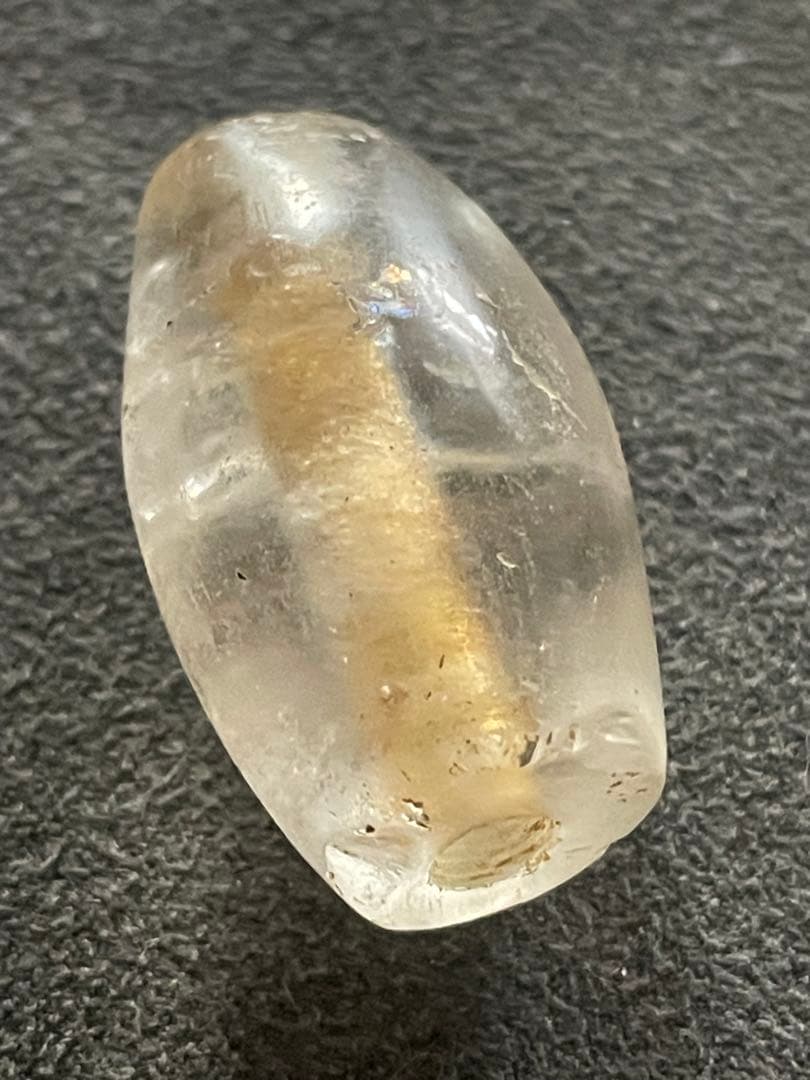 古墳時代　水晶棗玉（なつめたま）