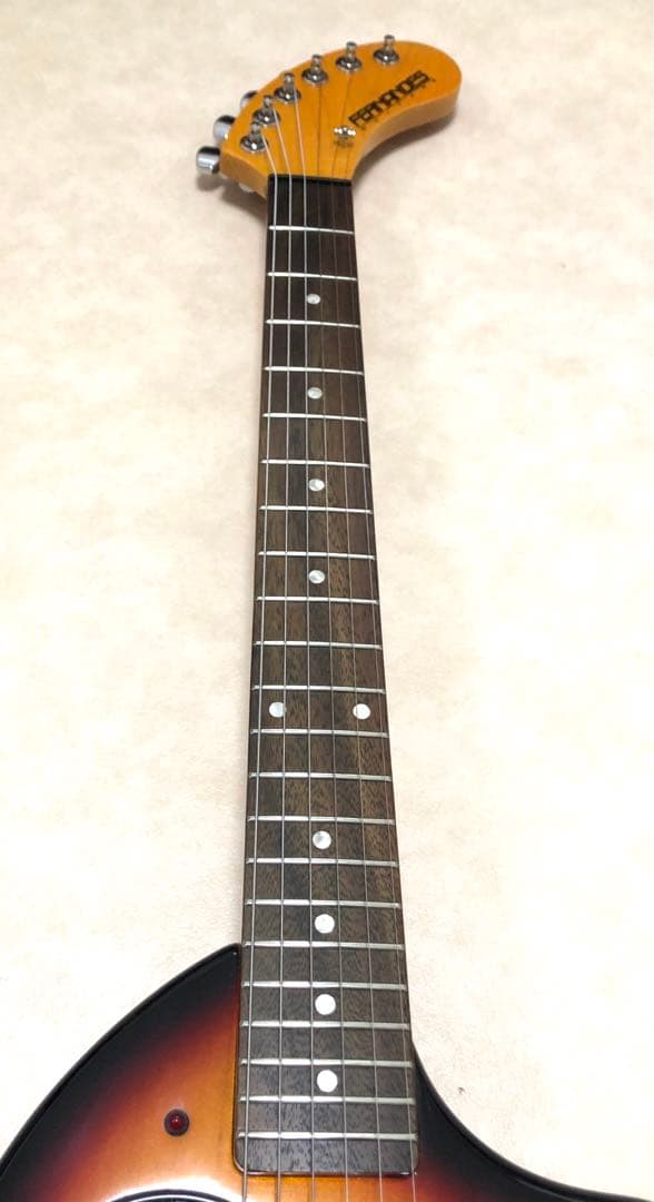 【新品同様！！】ZO-3 芸達者 3TS アンプ内蔵ミニギター 専用ケース付