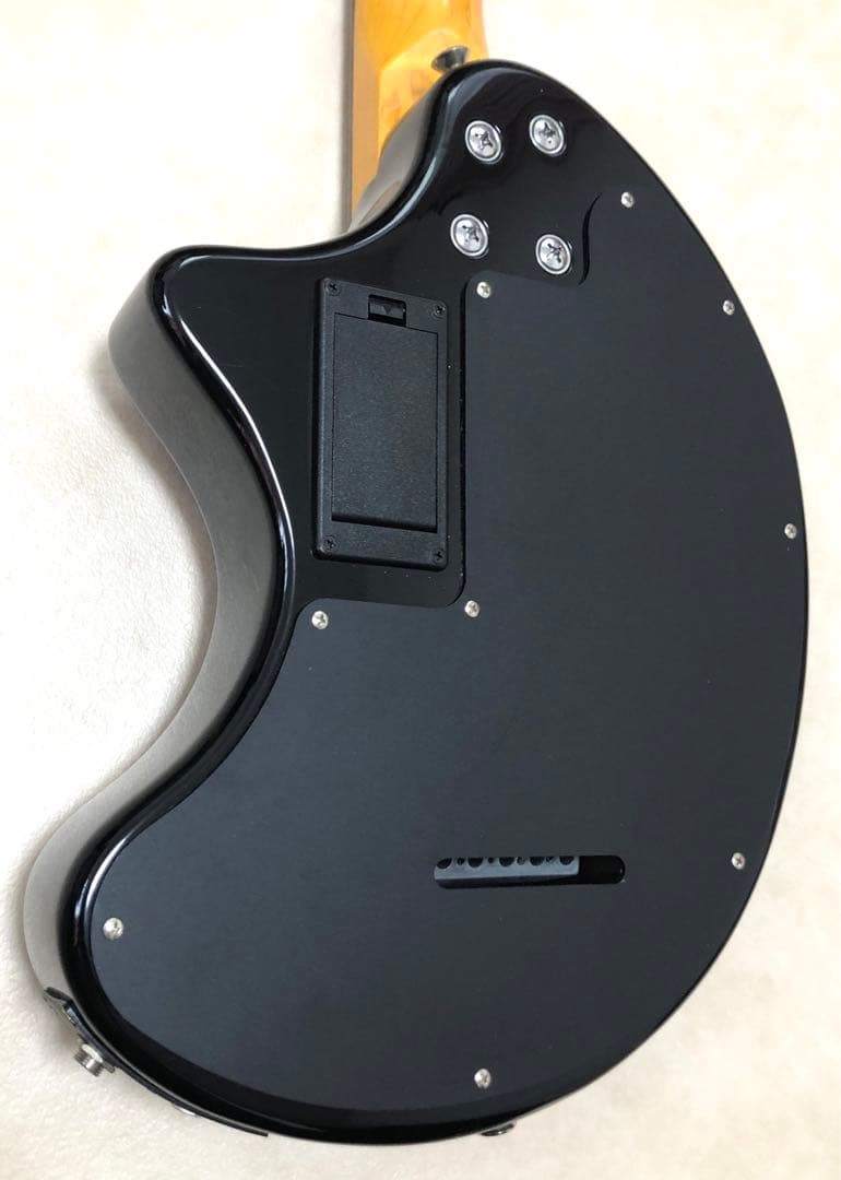 【新品同様！！】ZO-3 芸達者 3TS アンプ内蔵ミニギター 専用ケース付