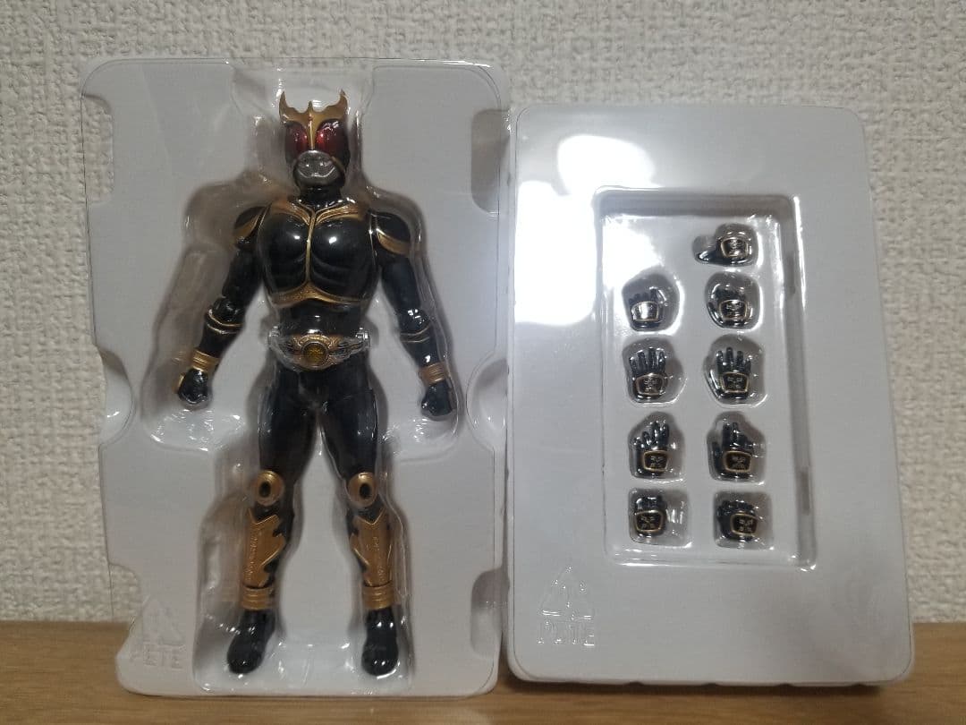 仮面ライダークウガ　真骨彫　アメイジングマイティフォーム