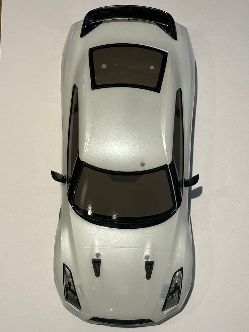 Nissan GT-R ラジコンカー 1/10