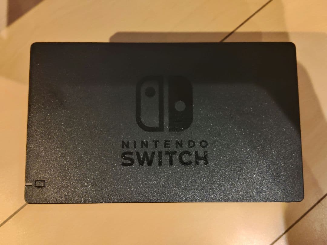 スイッチ新型HAC-001本体 箱付 付属品揃い ＋ 収納ケースとガラスフィルム