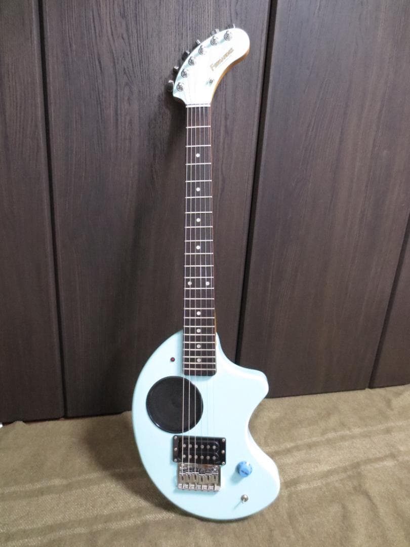 【整備済】フェルナンデス ZO-3ギター ブルー　ケース付き