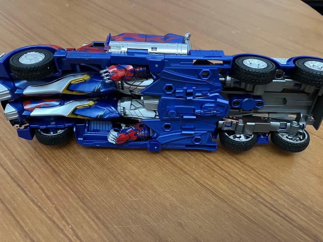 トランスフォーマー TLK-15 キャリバーオプティマスプライム　フィギュア