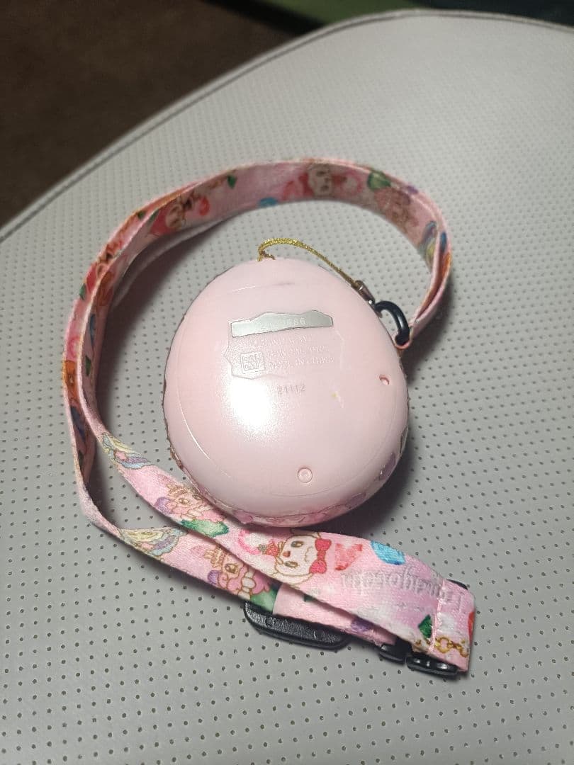 たまごっちピース　ピンク　Tamagotchi P's