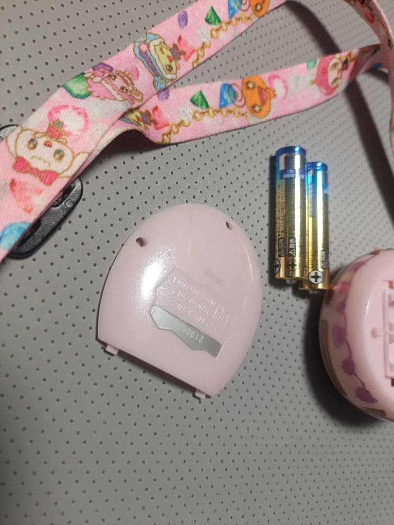 たまごっちピース　ピンク　Tamagotchi P's