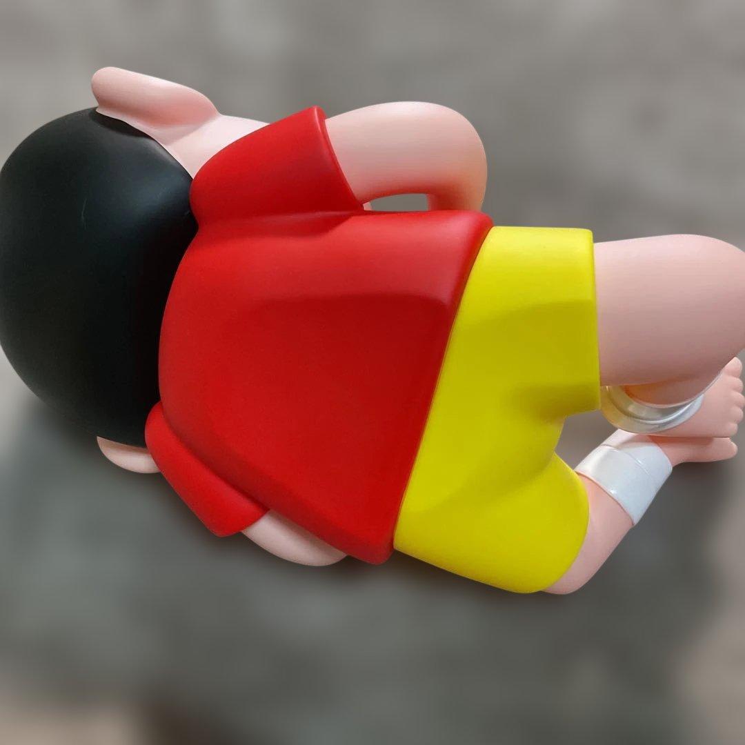 クレヨンしんちゃん　ビックフィギュア
