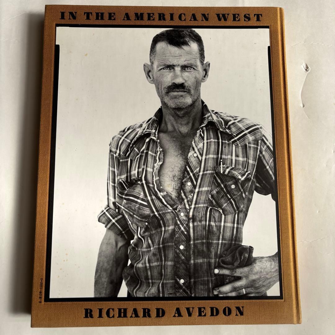 ●In the American West リチャード・アヴェドン　サイン入り